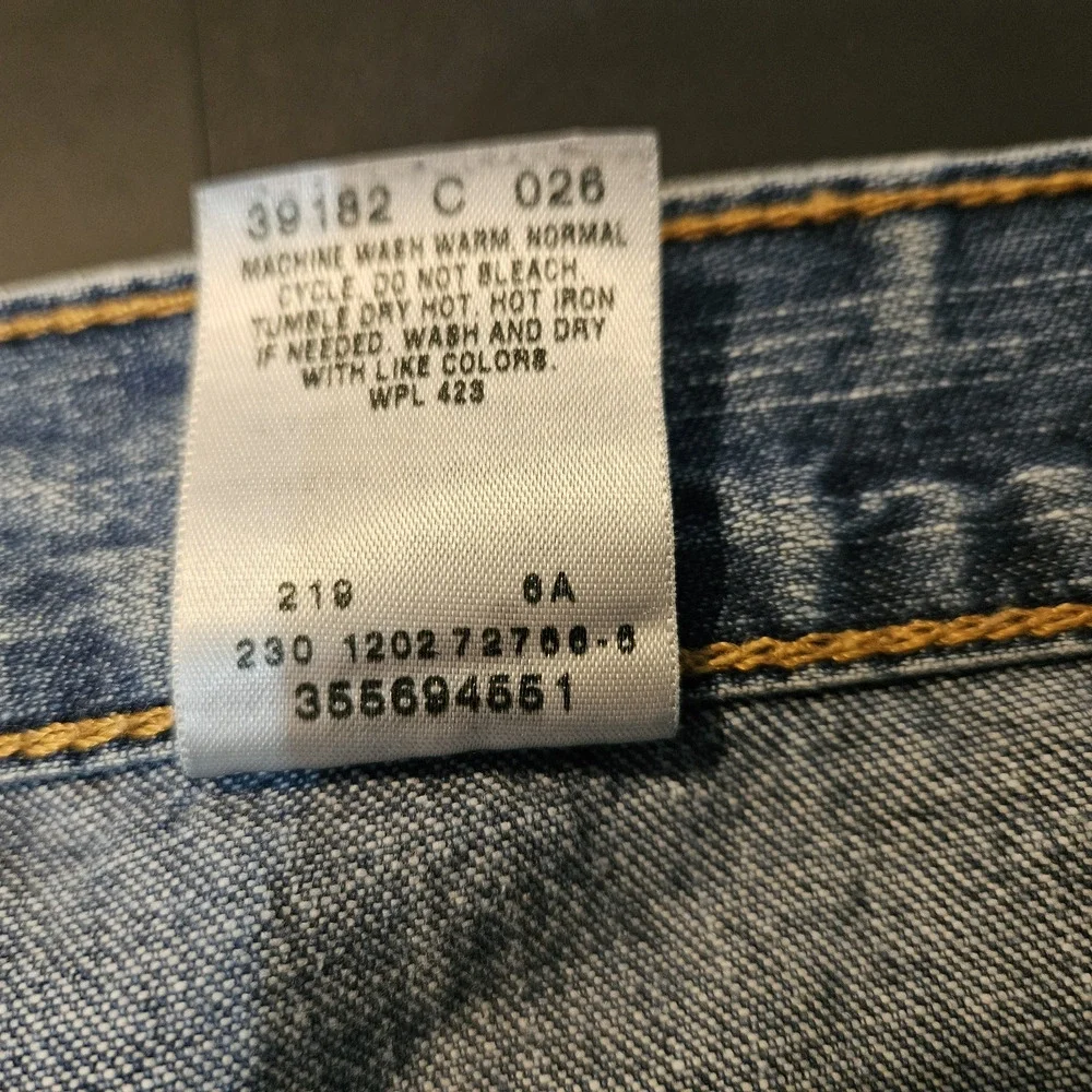 Levi's 569 Shorts Men’s Size 34 Blue Denim Holes fray fade Distressed Jorts